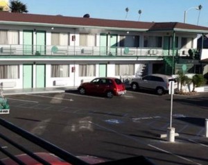 Travelers Beach Inn - Complimentary On-Site Parking